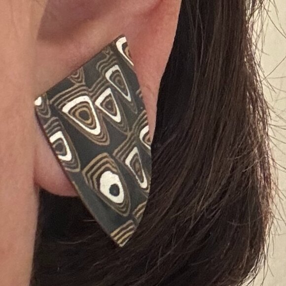 Jewelry - Designer silver post earrings with modern design